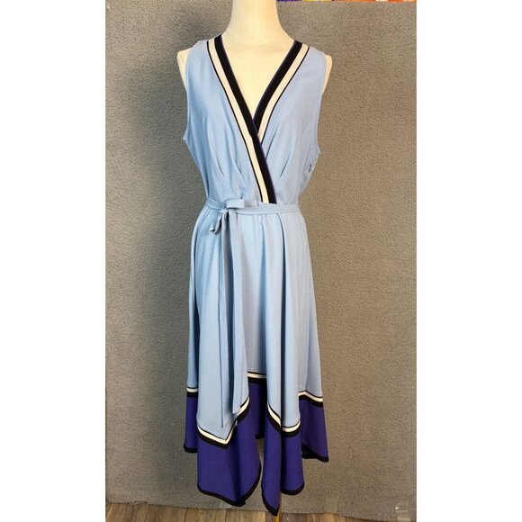 Beige by eci Dresses & Skirts - Beige By Eci Women's V-Neck Sleeveless Midi Dress Blue Size 8 Pre-Owned